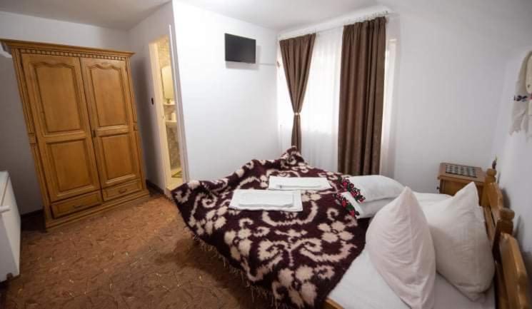 Appartamento Casa Mariuca Văleni Esterno foto