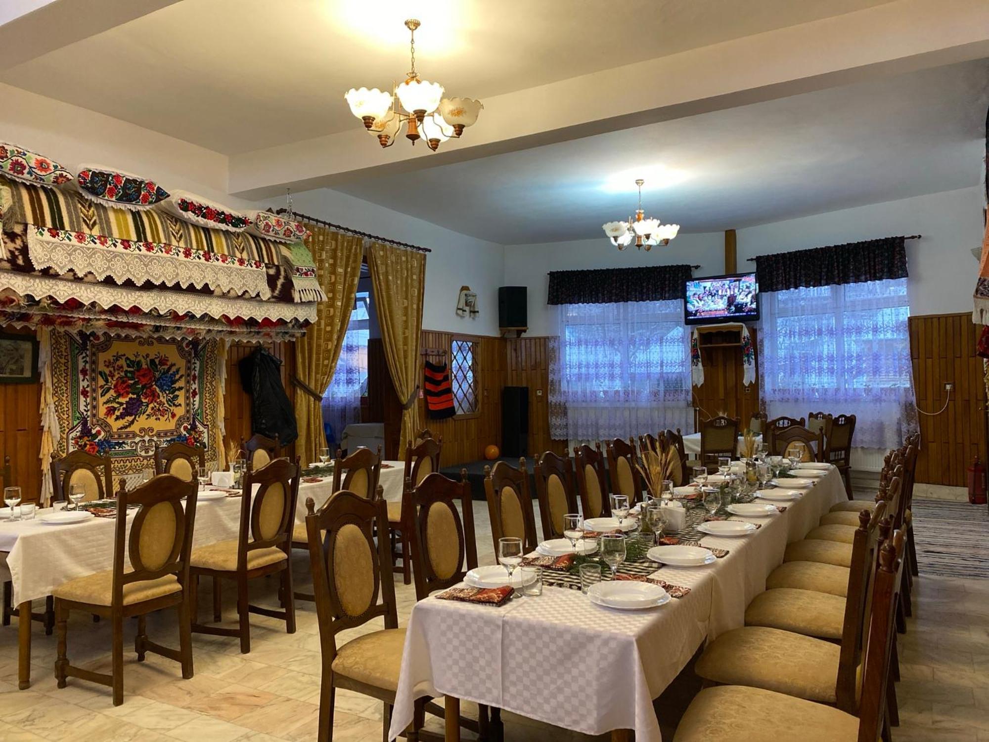 Appartamento Casa Mariuca Văleni Esterno foto