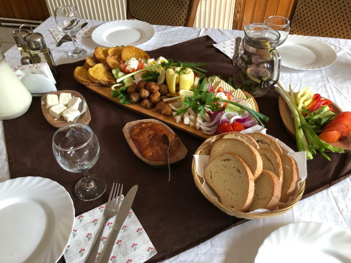 Appartamento Casa Mariuca Văleni Esterno foto
