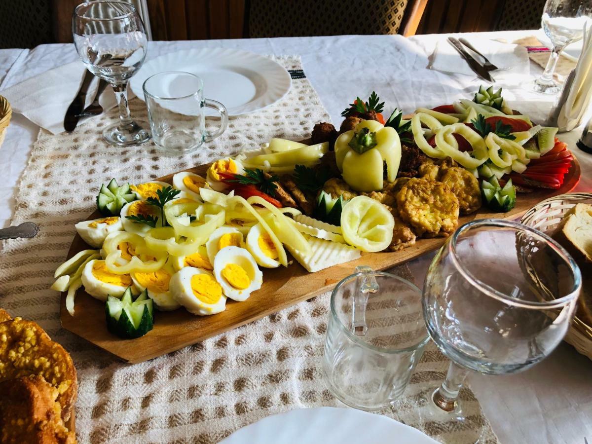Appartamento Casa Mariuca Văleni Esterno foto